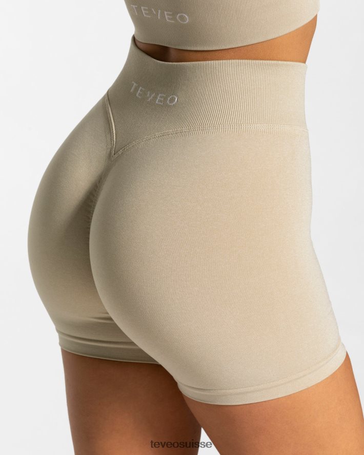 vêtements femmes TEVEO 40204P241 short scrunch tendance sable
